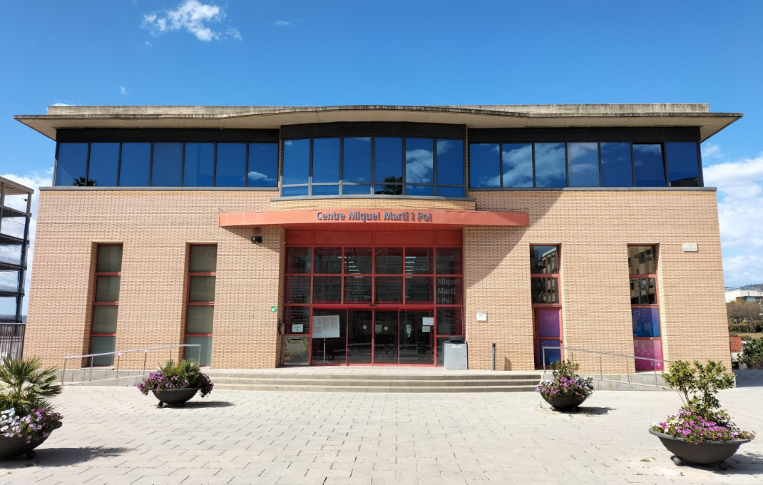Traspaso - Bar-Cafeteria -
Sant Joan Despí - Las planas