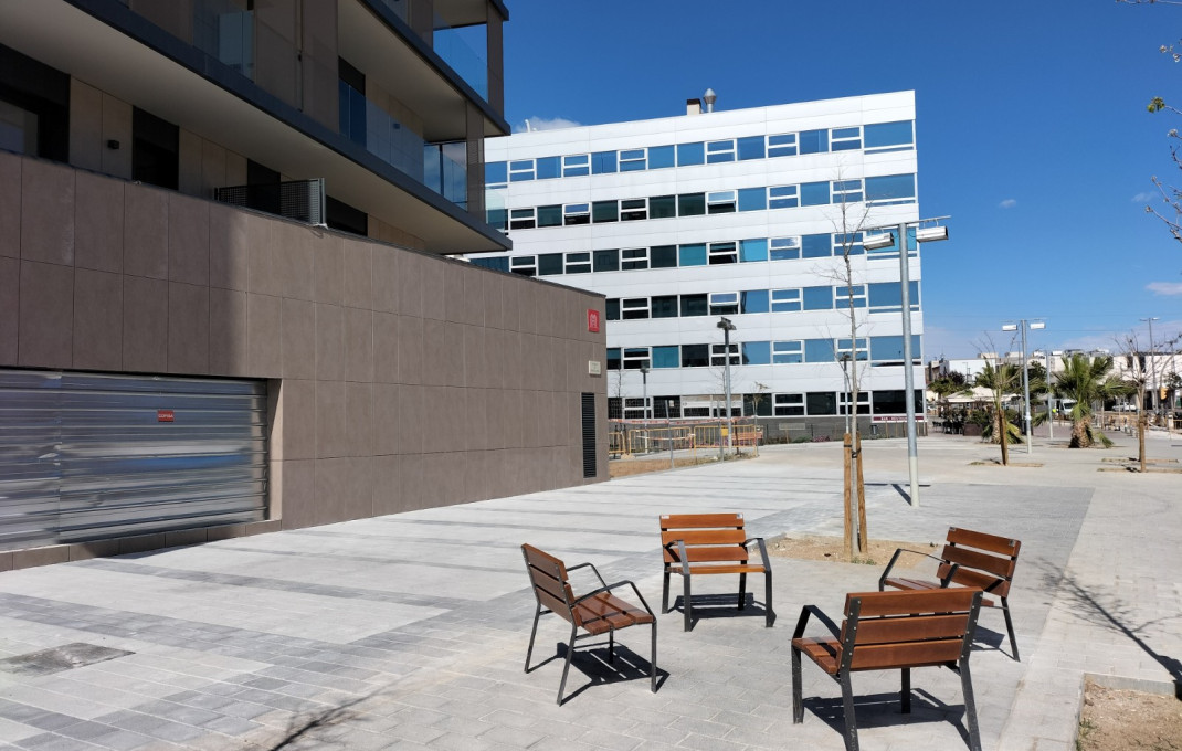 Traspaso - Bar-Cafeteria -
Sant Joan Despí - Las planas