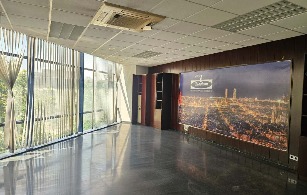 Alquiler - Oficinas -
Barcelona - Sant Martí
