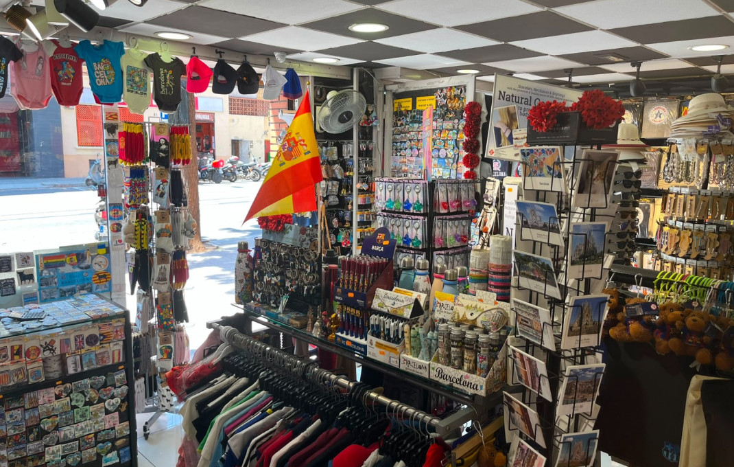 Traspaso - Tiendas -
Barcelona - Parc Guell