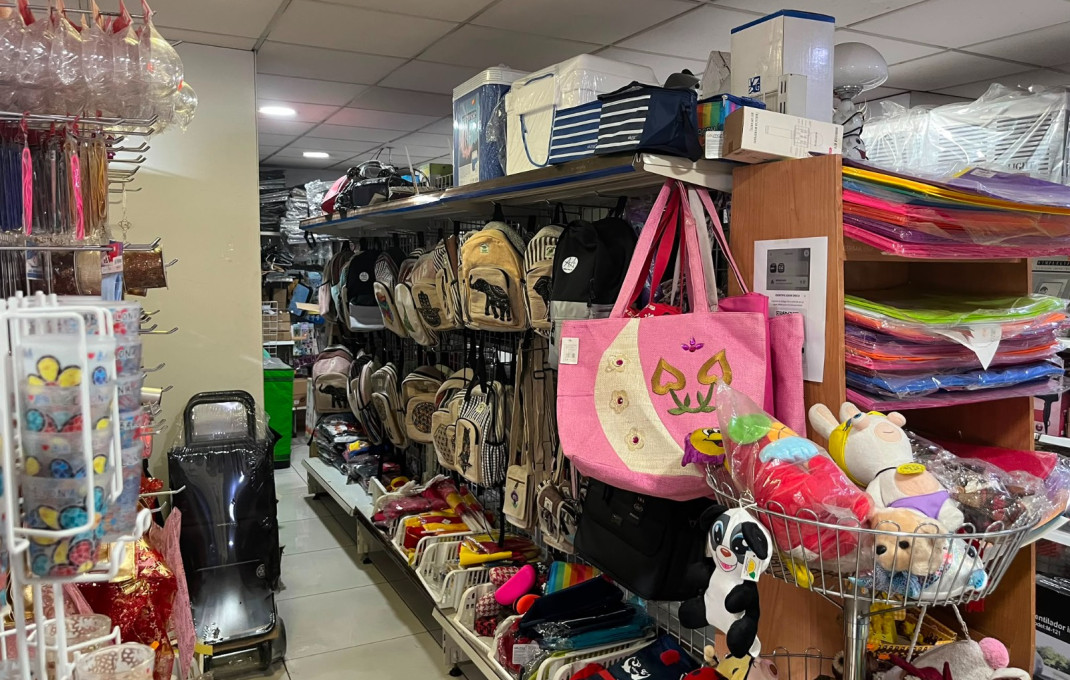 Traspaso - Tiendas -
Barcelona - Parc Guell