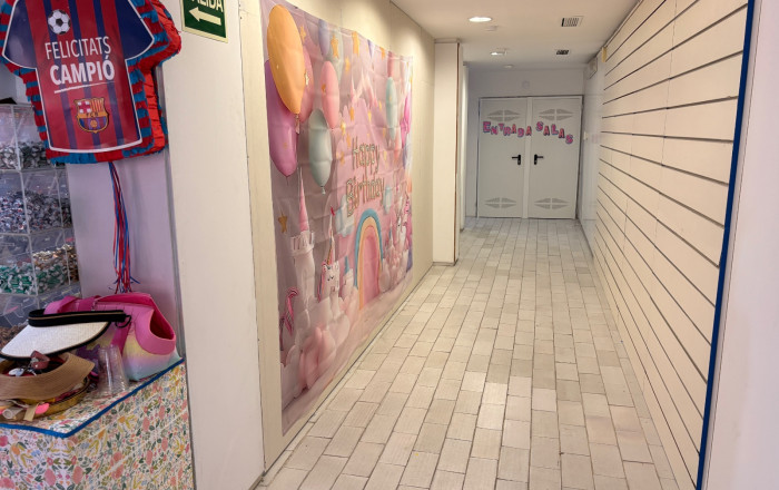 Traspaso - Local comercial -
Esplugues de Llobregat - Montesa