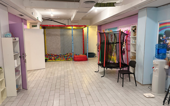 Traspaso - Local comercial -
Esplugues de Llobregat - Montesa