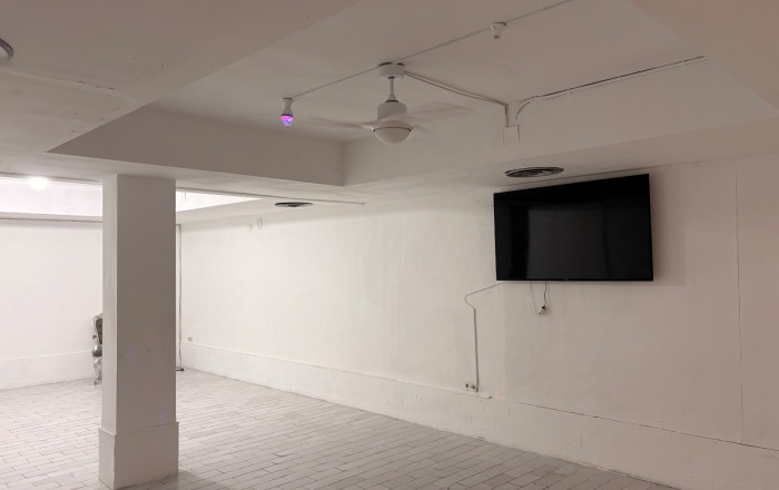 Traspaso - Local comercial -
Esplugues de Llobregat - Montesa