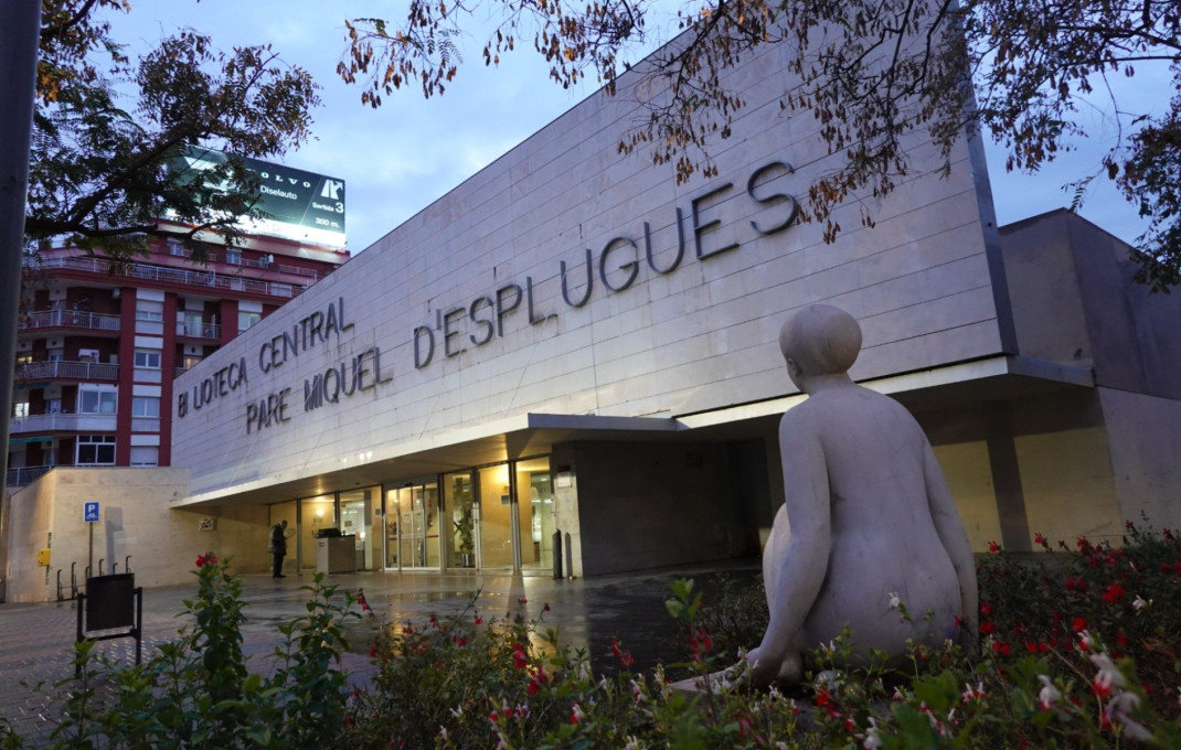 Traspaso - Local comercial -
Esplugues de Llobregat - Montesa