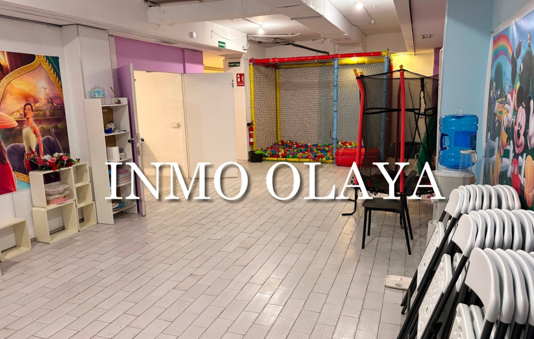 Traspaso - Local comercial -
Esplugues de Llobregat - Montesa