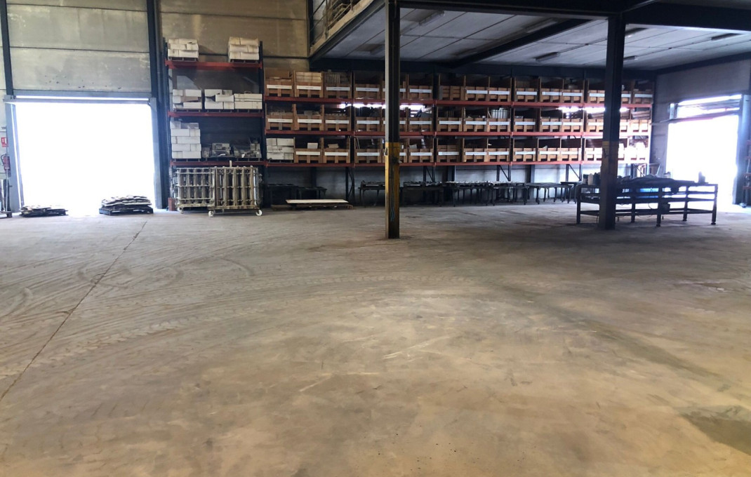 Venta - Naves y solares -
Valencia - Oliva