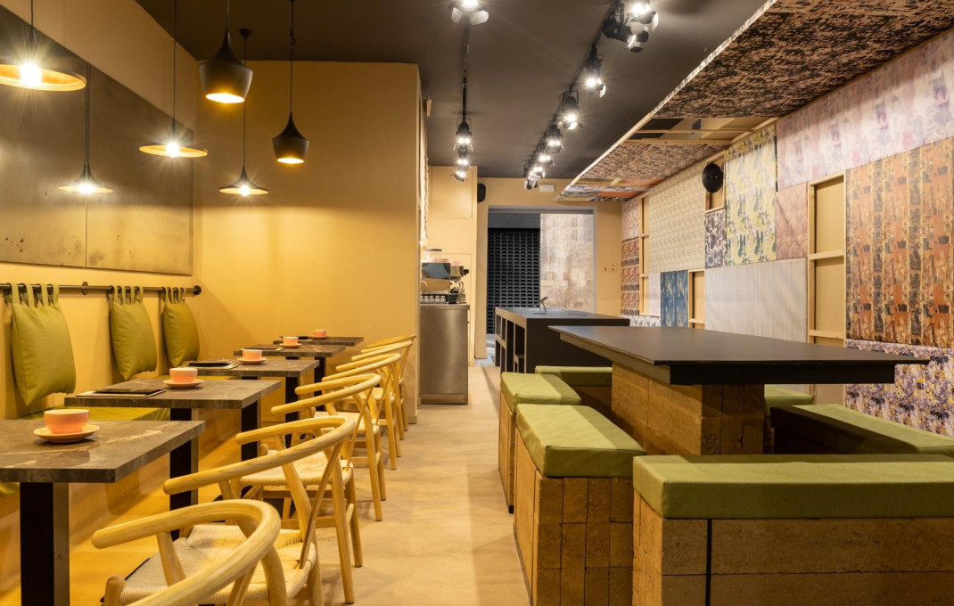 Traspaso - Bar-Cafeteria -
Barcelona - Gràcia