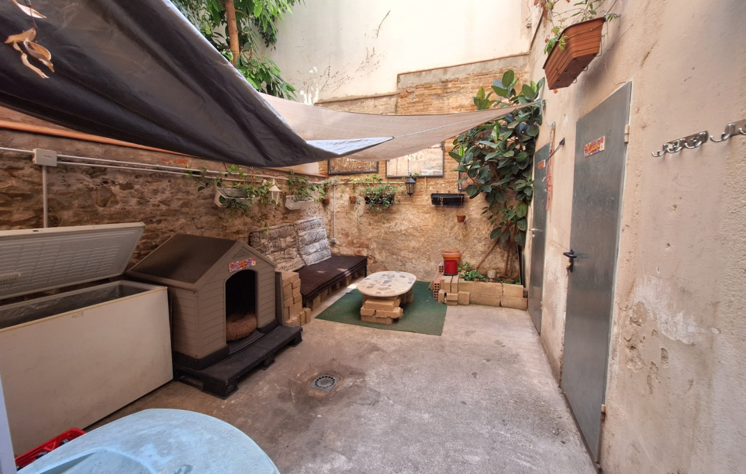 Traspaso - Bar-Cafeteria -
Barcelona - Gràcia