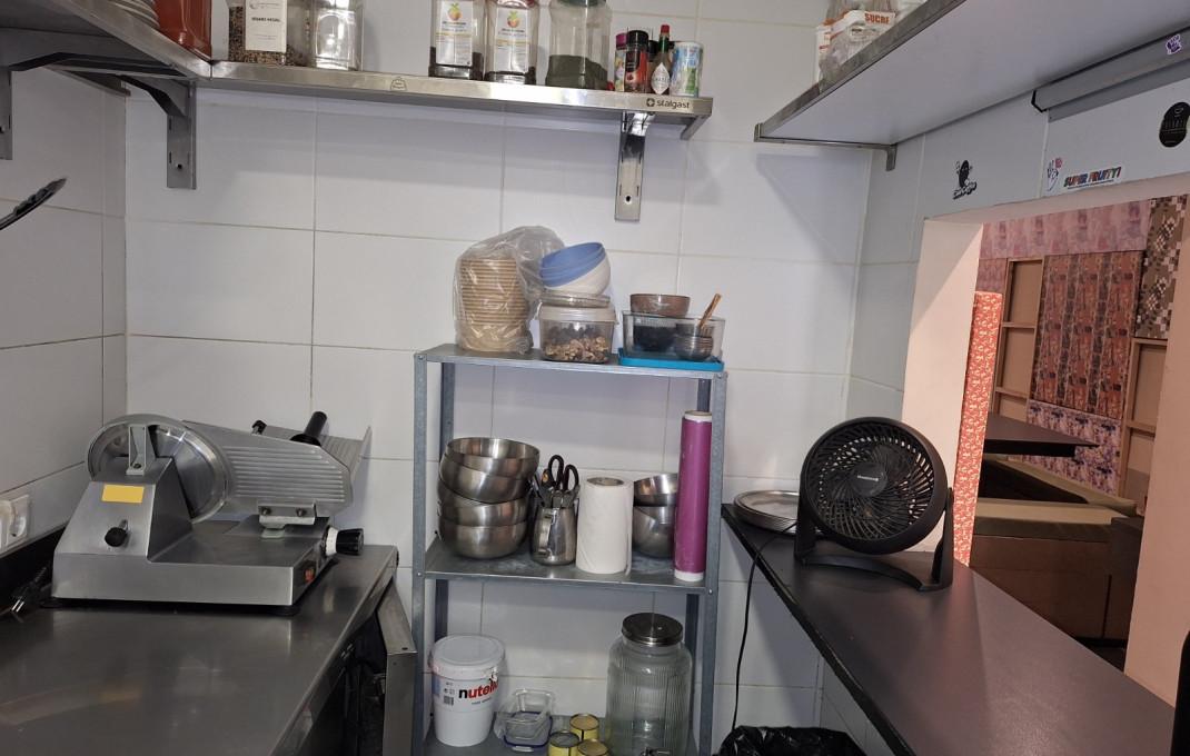Traspaso - Bar-Cafeteria -
Barcelona - Gràcia