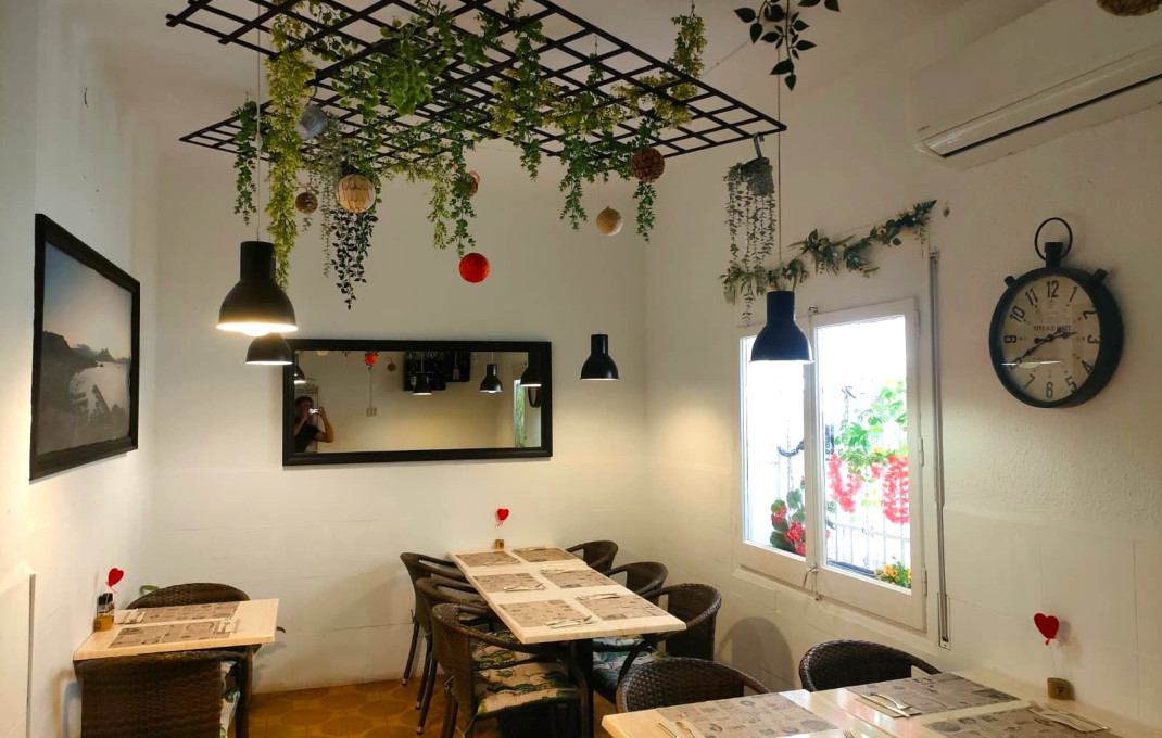Traspaso - Bar Restaurante -
Barcelona - Sant Andreu
