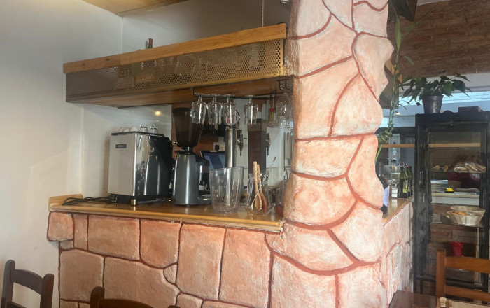 Traspaso - Bar Restaurante -
Horta - Guinardó