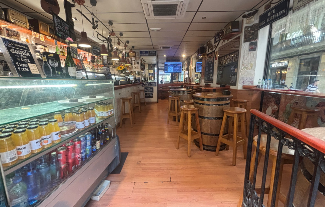 Transfert - Licencia C2 -
Barcelona - Poble Sec-montjuïc