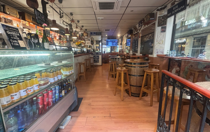 Transfert - Licencia C2 -
Barcelona - Poble Sec-montjuïc