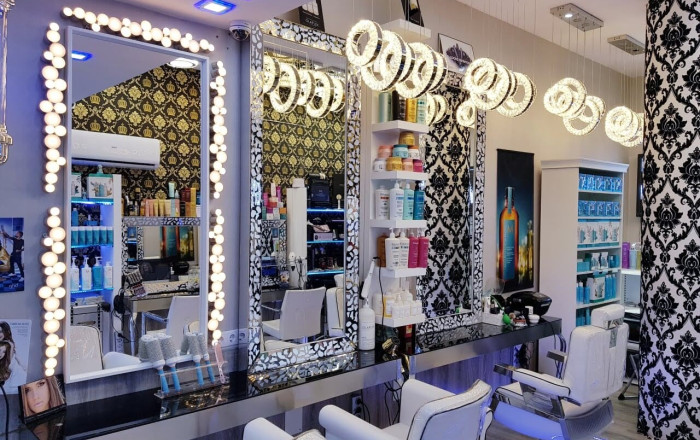 Traspaso - Peluquerias y Estetica -
Barcelona - Sarria-Sant Gervasi