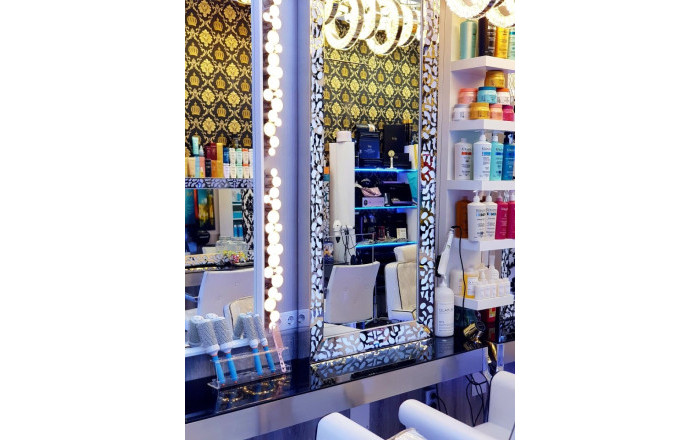 Traspaso - Peluquerias y Estetica -
Barcelona - Sarria-Sant Gervasi