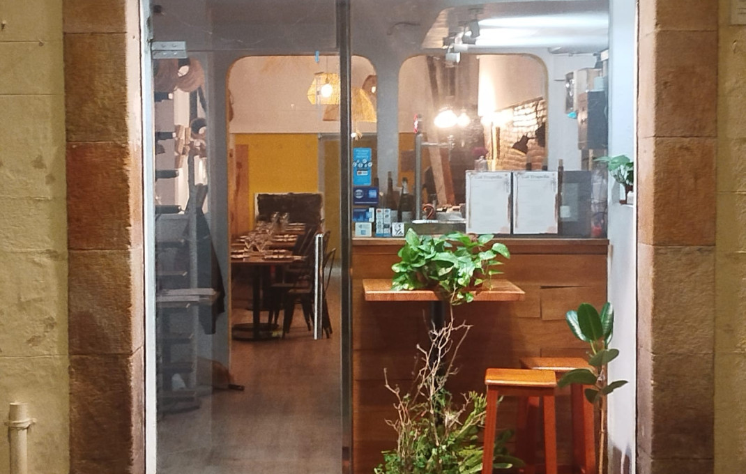 Traspaso - Bar Restaurante -
Barcelona - Gràcia