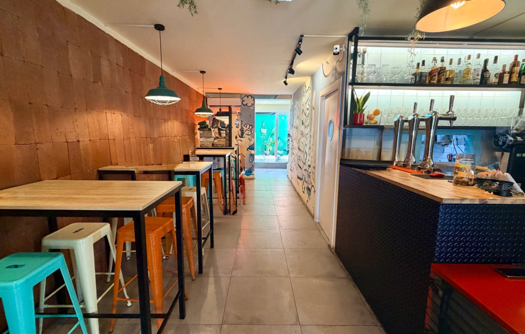 Traspaso - Bar Restaurante -
Barcelona - Poblenou