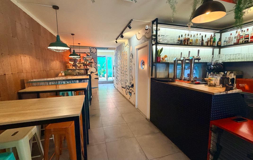 Traspaso - Bar Restaurante -
Barcelona - Poblenou