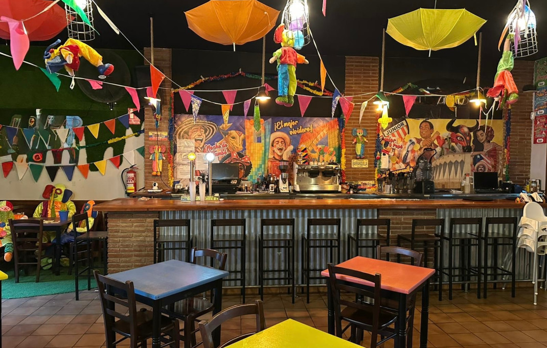 Traspaso - Bar Restaurante -
Barcelona - Poblenou