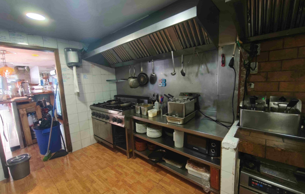 Traspaso - Bar Restaurante -
Barcelona - Clot