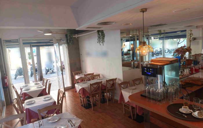 Traspaso - Bar Restaurante -
Barcelona - Clot