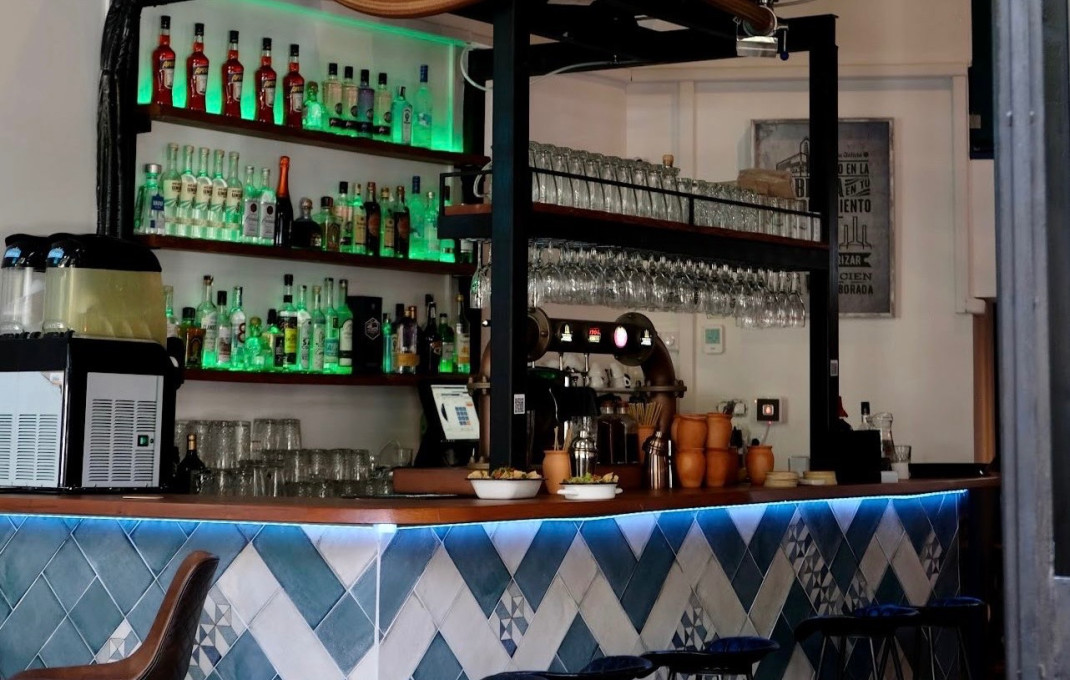 Traspaso - Bar Restaurante -
Barcelona - Eixample