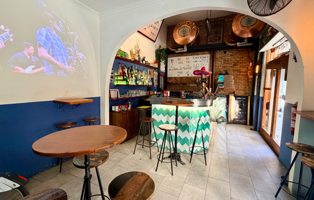Traspaso - Licencia C2 -
Barcelona - Barceloneta