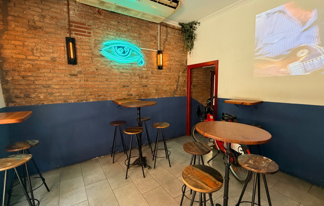 Traspaso - Licencia C2 -
Barcelona - Barceloneta