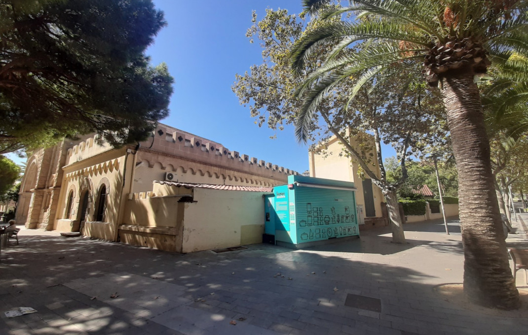 Traspaso - Licencia C2 -
Castelldefels
