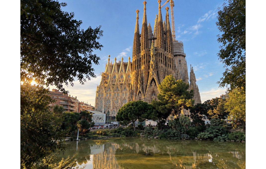 Traspaso - Peluquerias y Estetica -
Barcelona - Sagrada familia