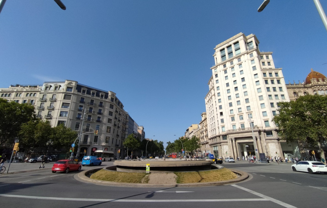 Alquiler - Local comercial -
Barcelona - Gràcia Nova
