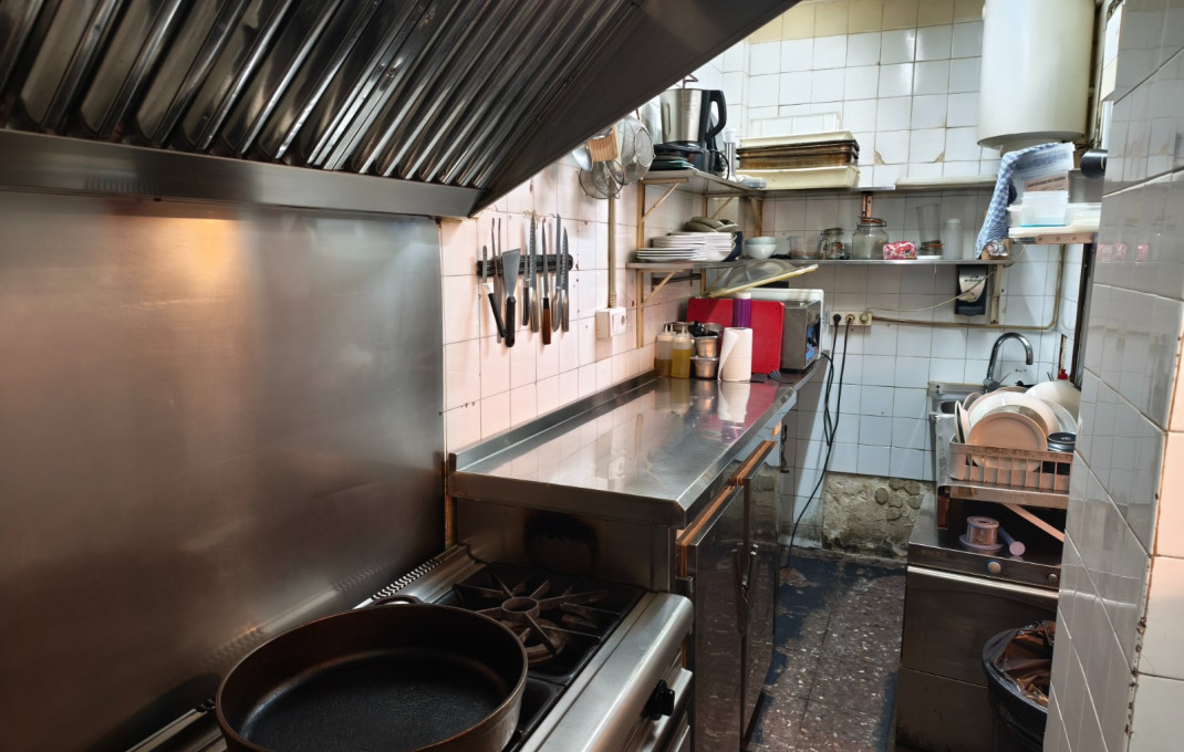 Traspaso - Bar Restaurante -
Barcelona - Gràcia