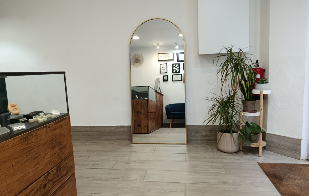 Transfert - Peluquerias y Estetica -
Barcelona - Ciutat Vella