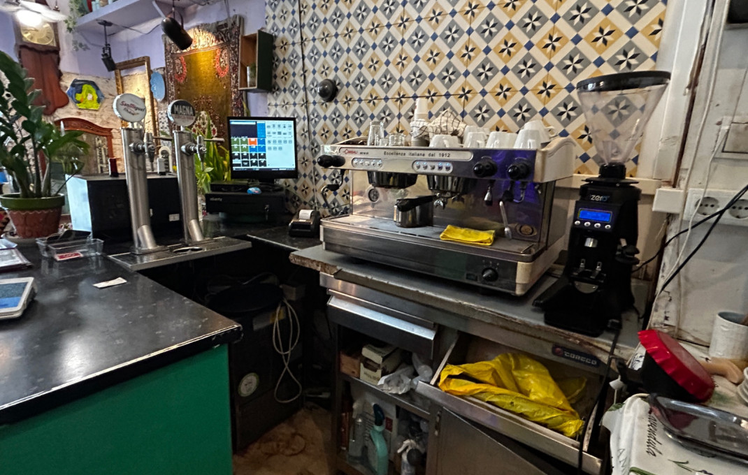 Traspaso - Bar Restaurante -
Barcelona