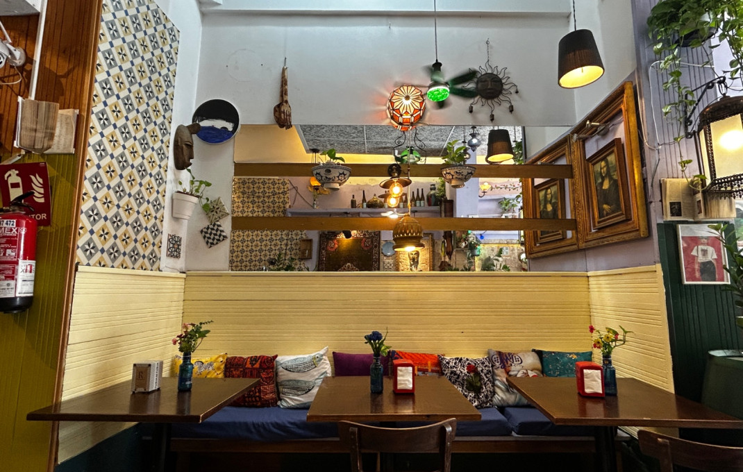 Traspaso - Bar Restaurante -
Barcelona