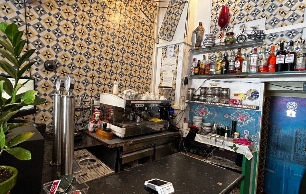 Traspaso - Bar Restaurante -
Barcelona