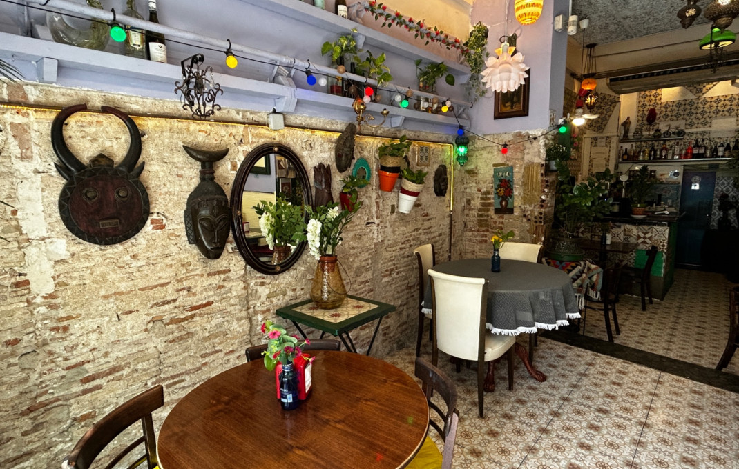 Traspaso - Bar Restaurante -
Barcelona