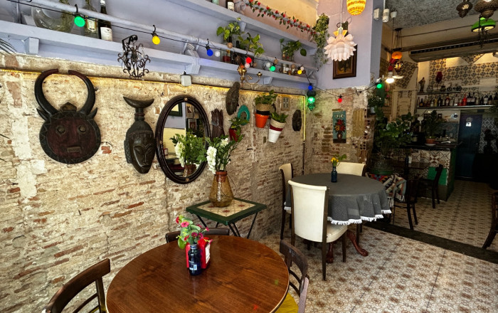 Traspaso - Bar Restaurante -
Barcelona