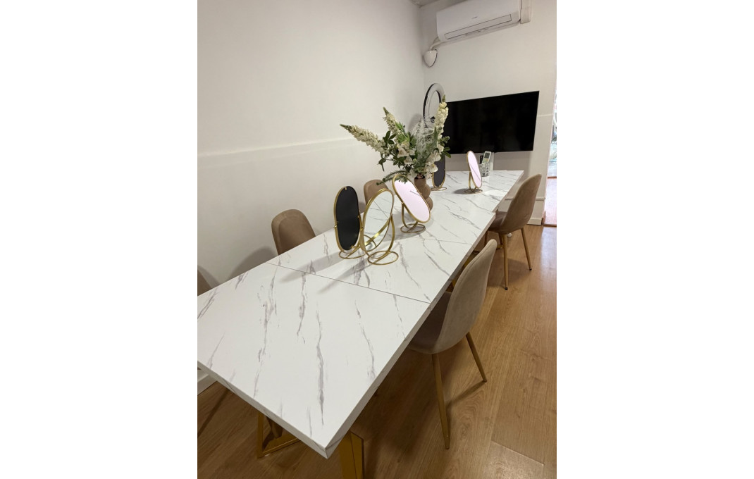 Traspaso - Peluquerias y Estetica -
Barcelona - Eixample