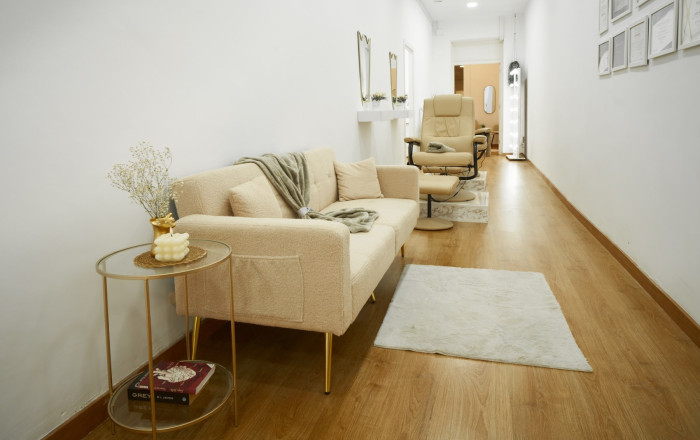 Traspaso - Peluquerias y Estetica -
Barcelona - Eixample