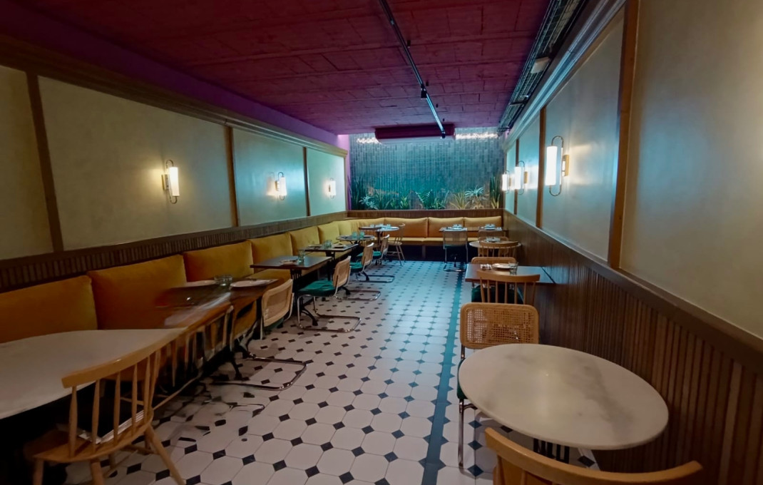 Traspaso - Bar Restaurante -
Barcelona - Eixample Izquierdo