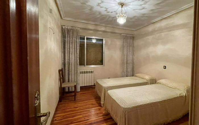 Venta - Hostal -
Burgos - Salas de los Infantes