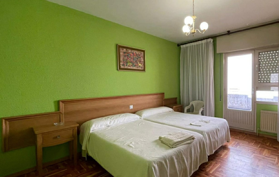 Venta - Hostal -
Burgos - Salas de los Infantes