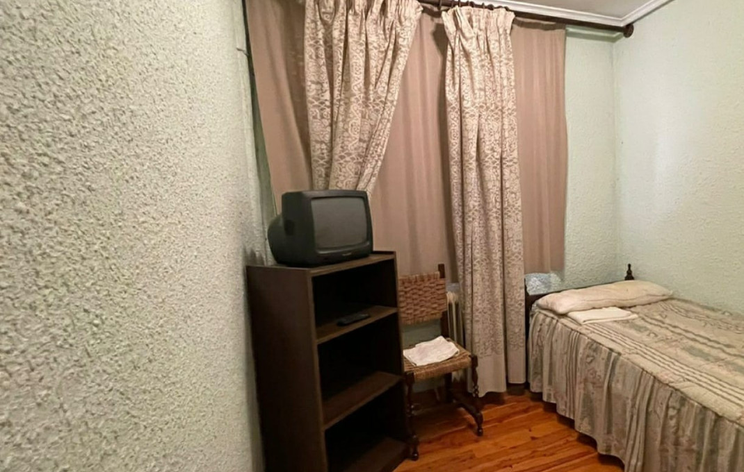 Venta - Hostal -
Burgos - Salas de los Infantes