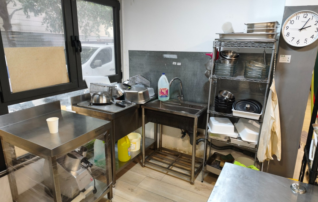 Traspaso - Take Away -
Barcelona - Sants