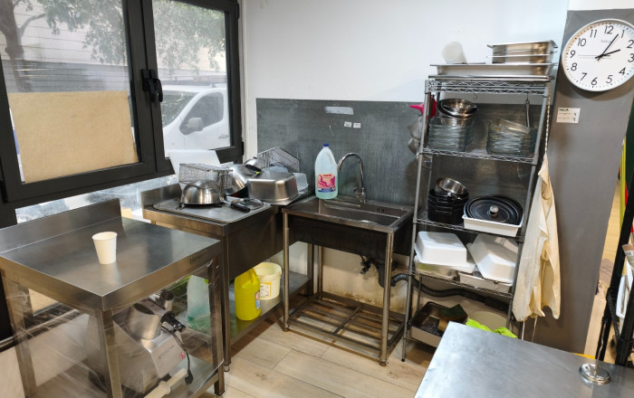 Traspaso - Take Away -
Barcelona - Sants