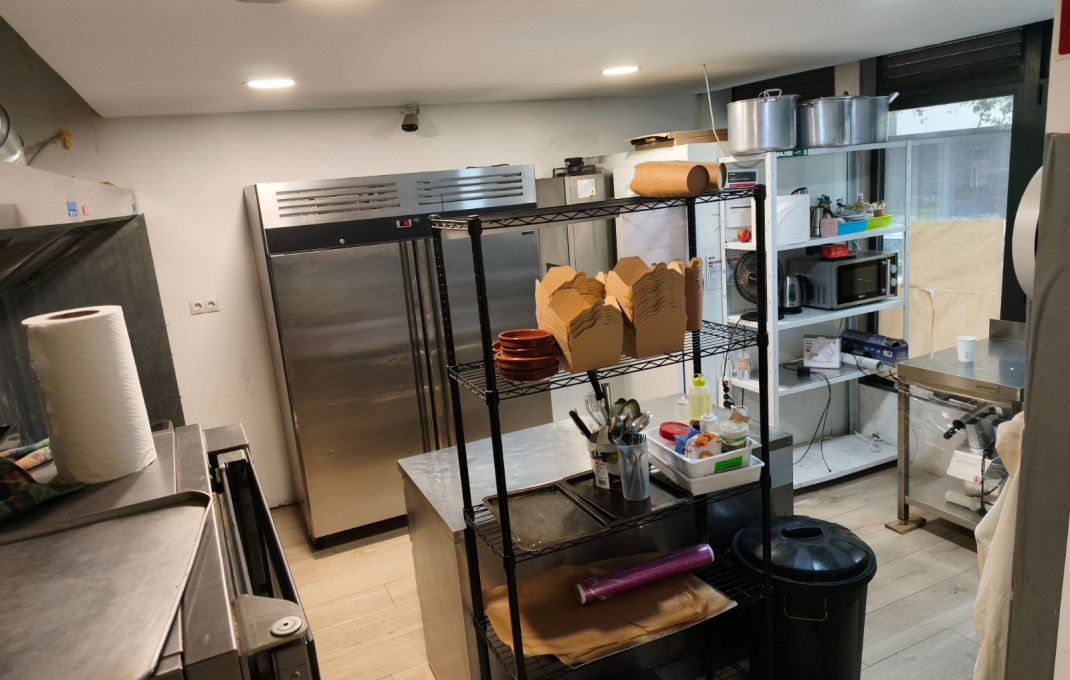 Traspaso - Take Away -
Barcelona - Sants