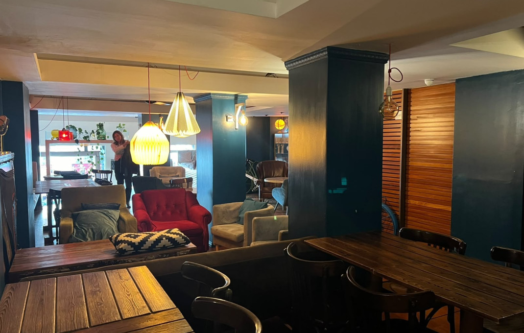 Traspaso - Restaurante -
Barcelona - Eixample Derecho