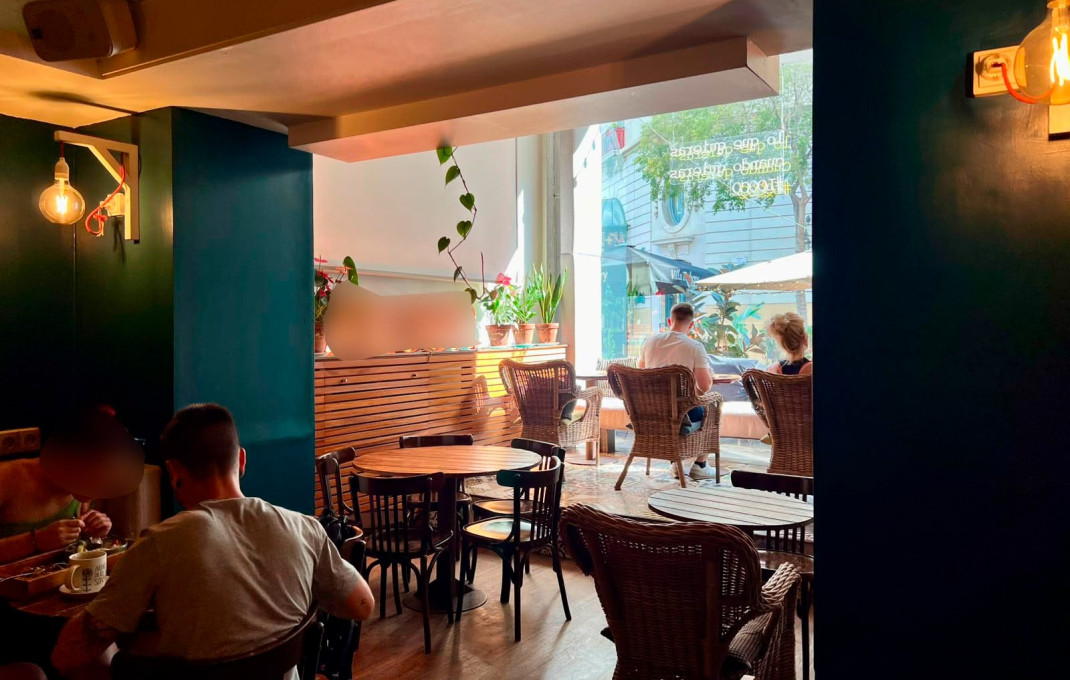 Traspaso - Restaurante -
Barcelona - Eixample Derecho